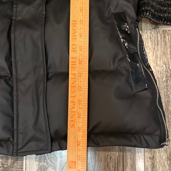 Maniere De Voir Matte & High Shine Belted Puffer Jacket Size 6 Black Mid Length - Picture 13 of 14